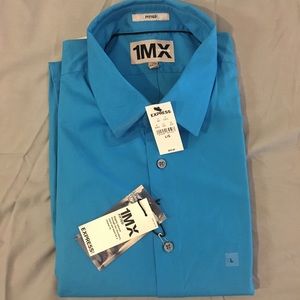 Express fitted men’s dress shirt